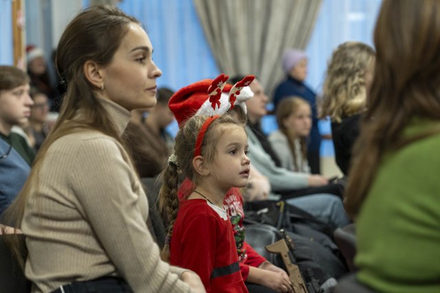 У Житомирі влаштували новорічні заходи для дітей з багатодітних родин. ФОТО