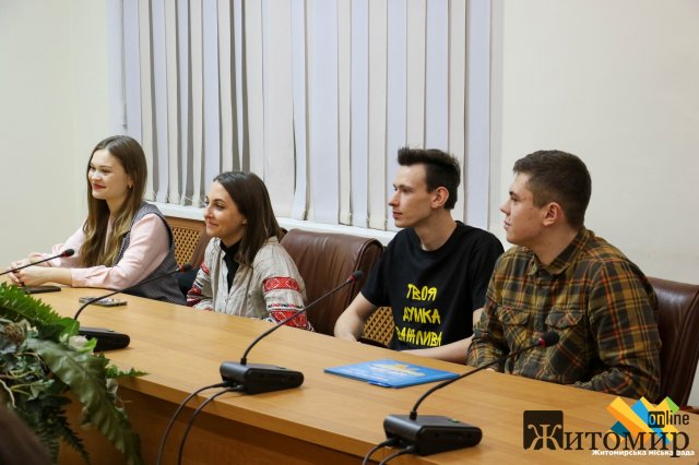 У Житомирі переможці гранту для обдарованої молоді звітували про втілення проєктів. ФОТО