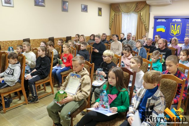 У Житомирі нагородили переможців шкільного чемпіонату з плавання. ФОТО
