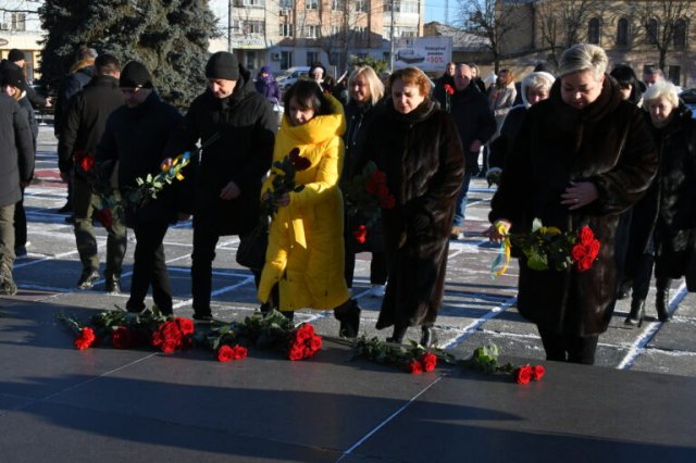 У Житомирі покладанням квітів відзначили 117-ту річницю від дня народження Сергія Корольова. ФОТО