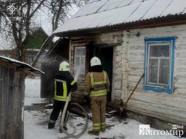 Минулої доби рятувальники виїжджали сім разів ліквідовувати вогонь на Житомирщині