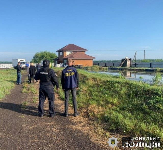 Двох аграріїв з Житомирщини та жителя Чернівців підозрюють у «відмиванні» та привласненні 6,6 млн грн. ФОТО