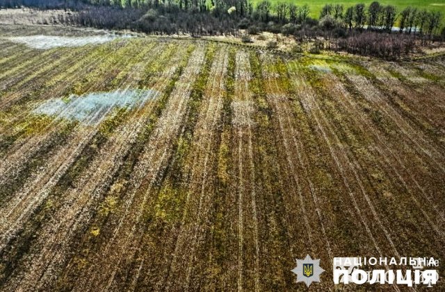 Двох аграріїв з Житомирщини та жителя Чернівців підозрюють у «відмиванні» та привласненні 6,6 млн грн. ФОТО