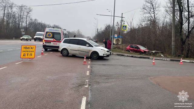 Біля Житомира сталася ДТП з потерпілими. ФОТО