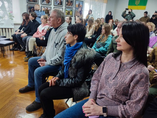 У Бердичеві відкрилася фотовиставка воїна 26-ї бригади Олександра Дідовця