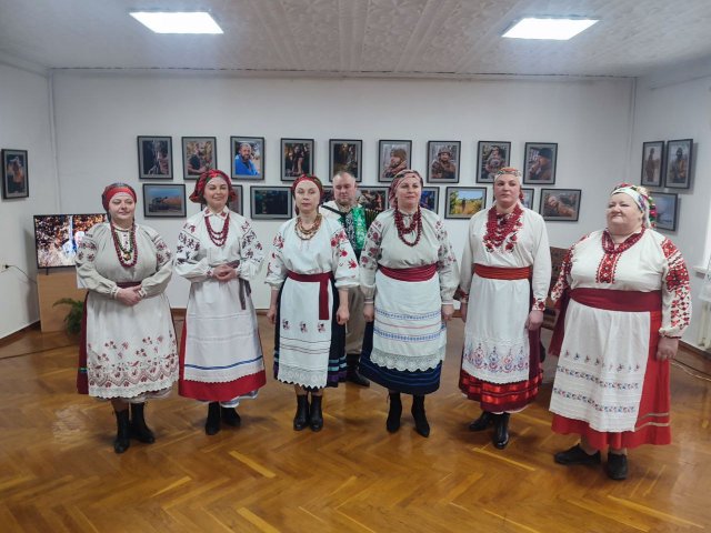 У Бердичеві відкрилася фотовиставка воїна 26-ї бригади Олександра Дідовця