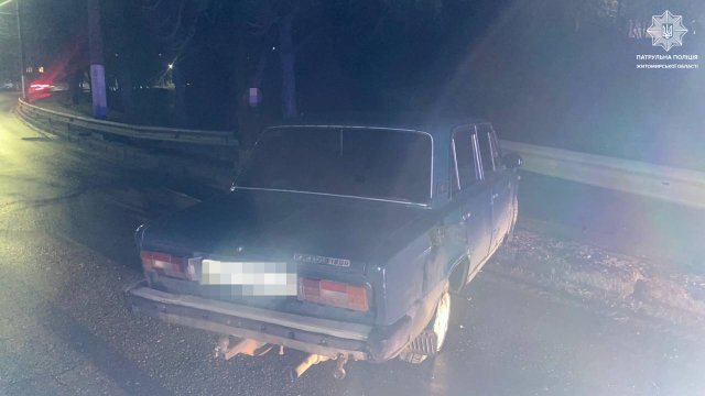 На Житомирщині патрульні зупинили Opel: у водія зафіксували смертельну дозу алкоголю в крові