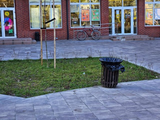 Сквер у центрі Житомира, відремонтований минулого року за 5,4 млн грн. ФОТО