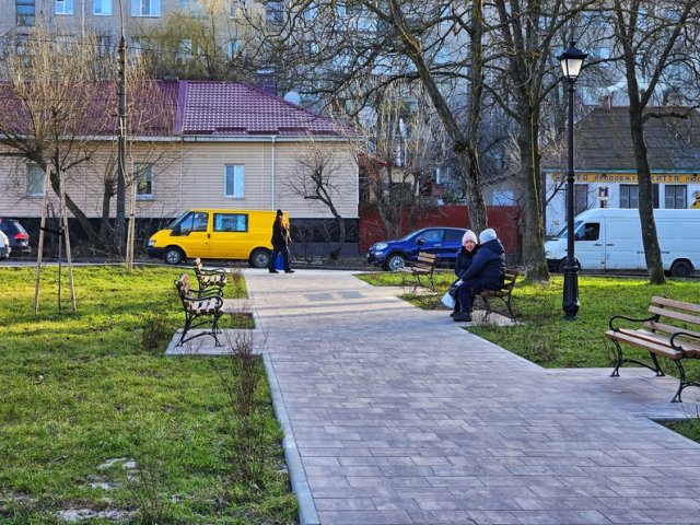 Сквер у центрі Житомира, відремонтований минулого року за 5,4 млн грн. ФОТО