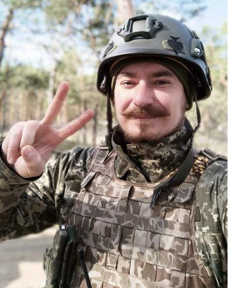 Батьки Героя з Пулинського району отримали військову нагороду свого сина Руслана Мельника Батьки Героя з Пулинського району отримали військову нагороду свого сина Руслана Мельника