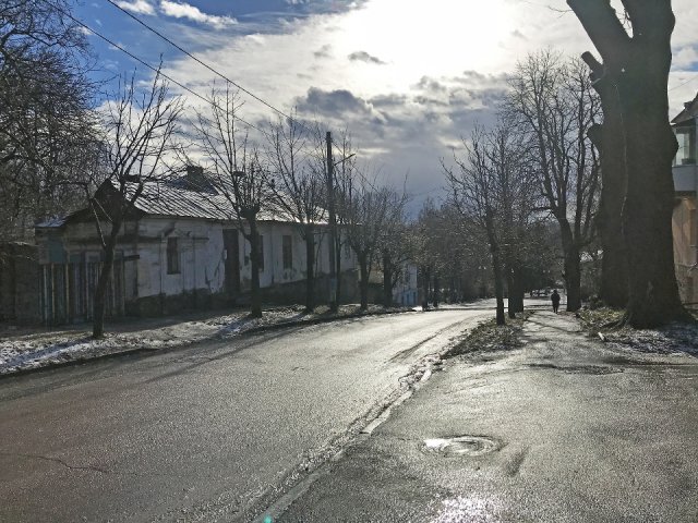 Весняний ранок у Житомирі. ФОТО