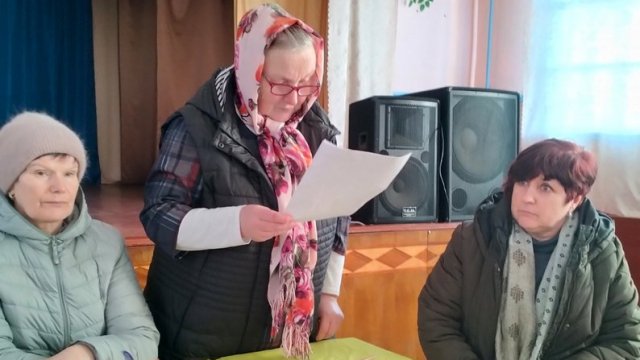 На Житомирщині релігійна громада вирішила перейти до ПЦУ, але священник проти