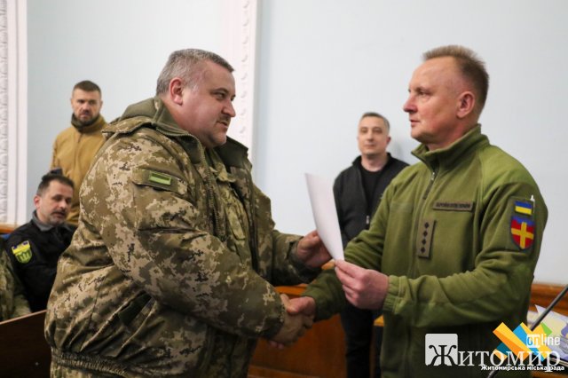 У Житомирі вручили нагороди бійцям добровольчого територіального батальйону