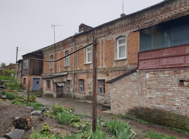У Бердичеві на аукціоні продається квартира з жителями У Бердичеві на аукціоні продається квартира з жителями