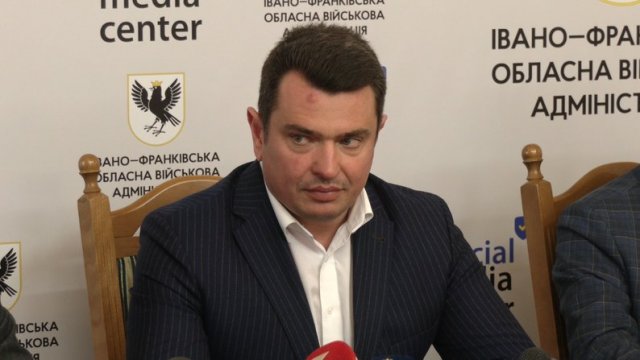 Якою є зарплата спеціалістів з питань запобігання корупції рад різних рівнів у Житомирській області