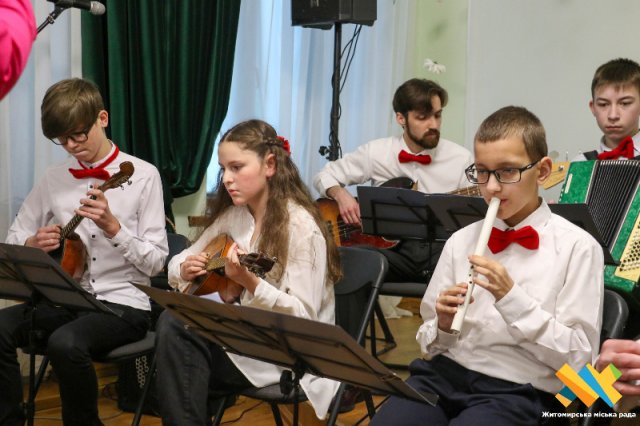 У Житомирі музичній школі «Смолянка» – 50 років 