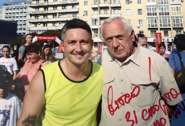 Мешканець Житомира зібрав близько тисячі автографів відомих людей Мешканець Житомира зібрав близько тисячі автографів відомих людей