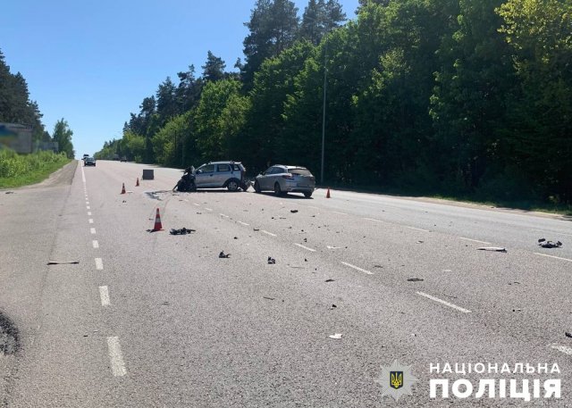 Подробиці ДТП біля Житомира: травми отримали пасажирка та водій Cherry