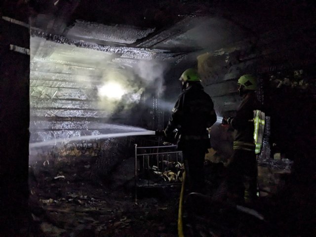 На півночі Житомирщини в будинку рятувальники виявили тіло 40-річного чоловіка. ФОТО