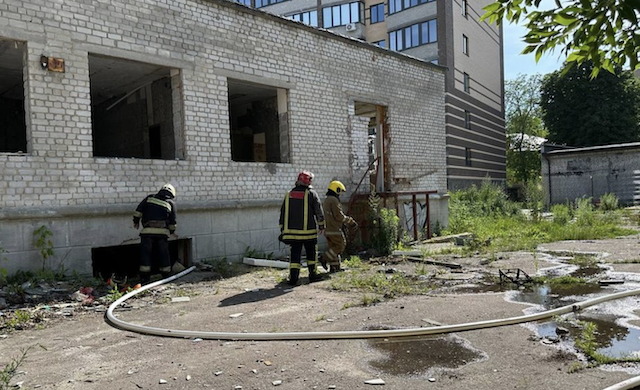 У центрі Житомира в одномі із ліцеїв спалахнула пожежа У центрі Житомира в одномі із ліцеїв спалахнула пожежа