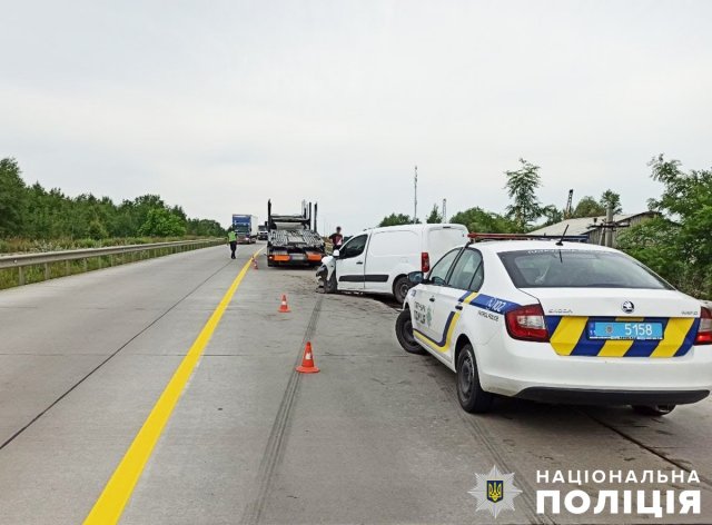 На Житомирщині поліція розпочала розслідування двох ДТП на трасі Київ-Чоп