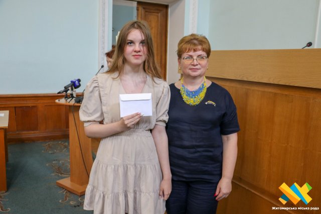 У Житомирі відбулося вручення стипендії обдарованій молоді. ФОТО