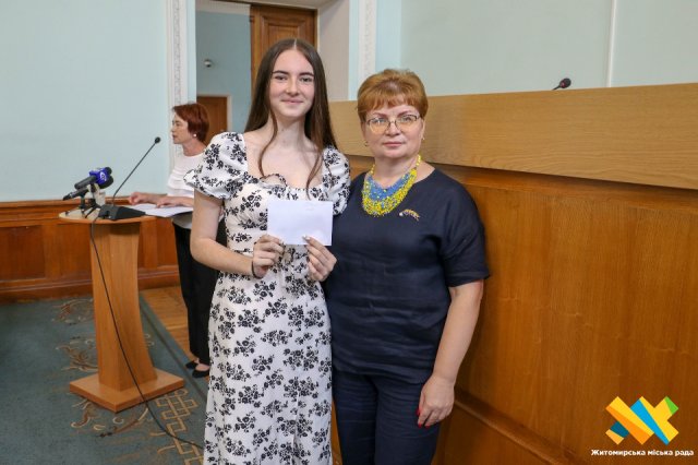 У Житомирі відбулося вручення стипендії обдарованій молоді. ФОТО