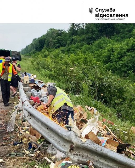 У Житомирській області на дорогах державного значення ліквідовують наслідки негоди та вибоїни