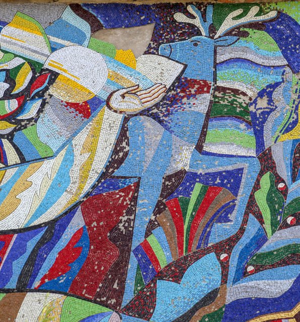 Мозаїчне панно на поштовому відділені та на будинку культури в Хорошеві. ФОТО