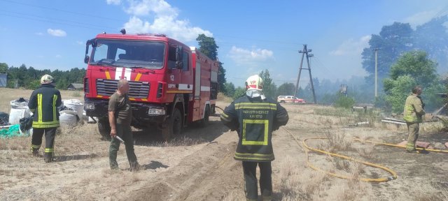 На півночі Житомирщини сталася масштабна пожежа. ФОТО