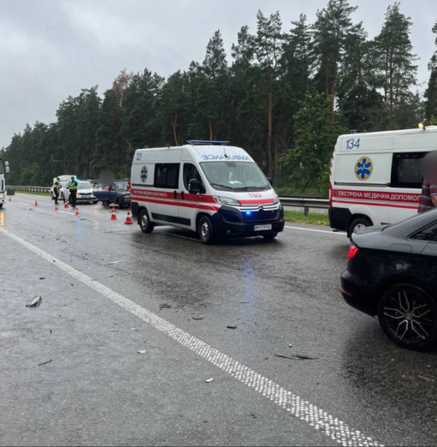 Неподалік Житомира через ДТП ускладнений рух транспорту в напрямку столиці