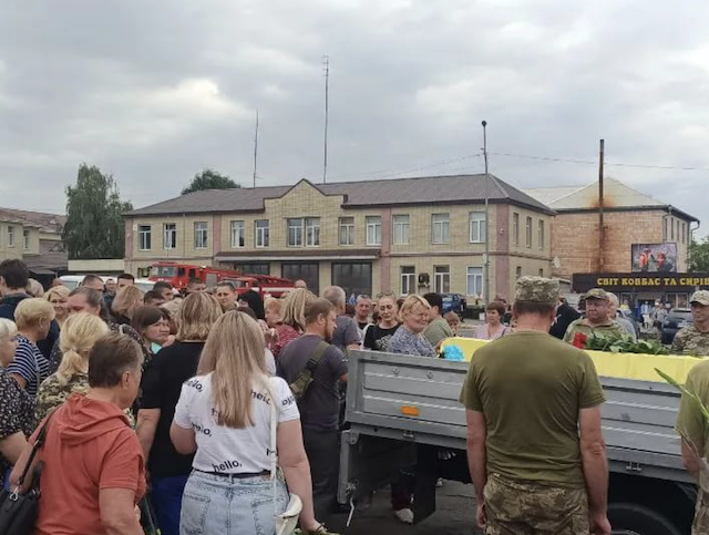 Малинська громада прощається із Героєм Малинська громада прощається із Героєм