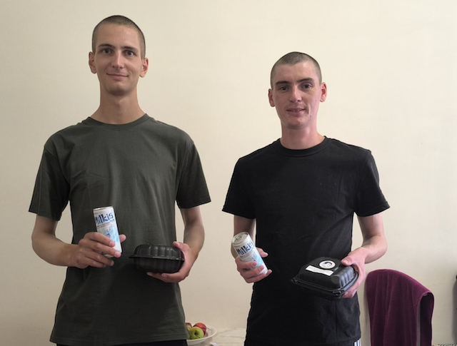 Воїн із Житомирщини повернувся із полону Воїн із Житомирщини повернувся із полону
