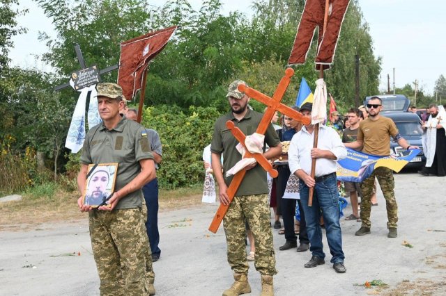 На Житомирщині попрощались з Героєм Олексієм Лавренчуком