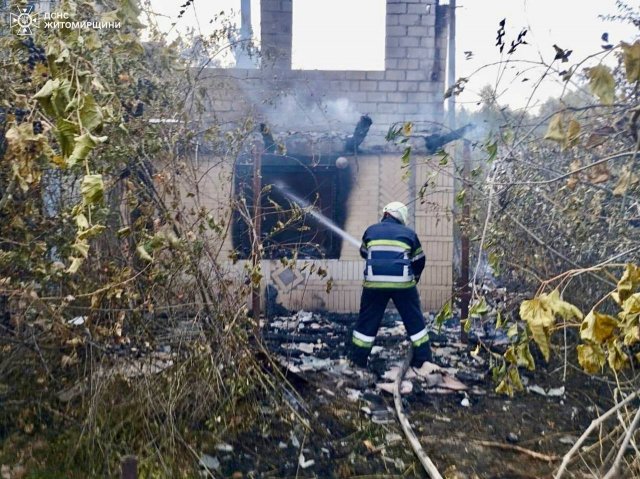 На Звягельщині згоріли 11 дачних будинків