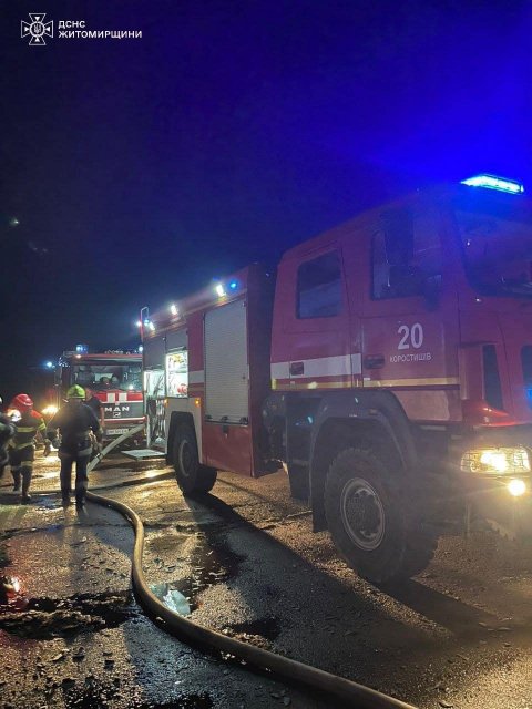 У селі на Житомирщині горіла складська будівля. ФОТО