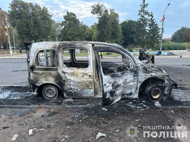 Поліція показала наслідки обстрілу Конотопа. ФОТО