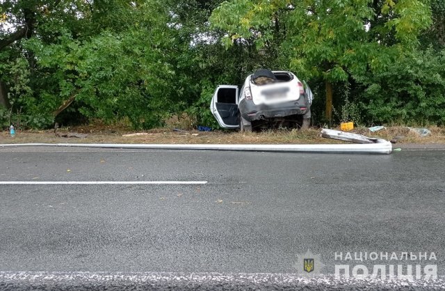 На трасі Житомир-Чернівці водій не впорався з керуванням та з’їхав у кювет, четверо травмованих