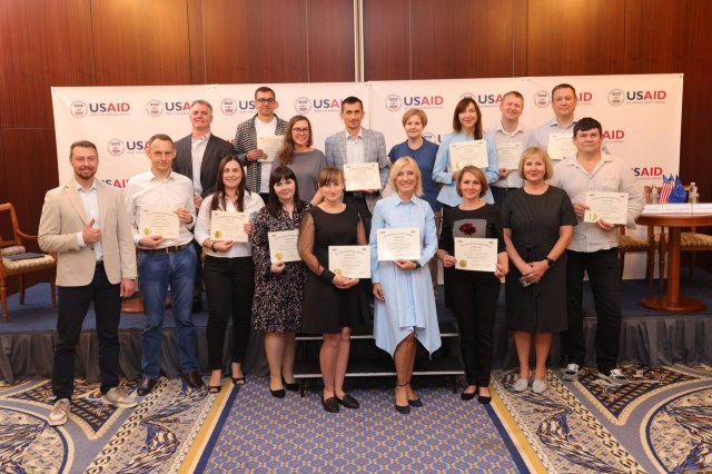 Житомирські енергоменеджери отримали міжнародні сертифікати. ФОТО 