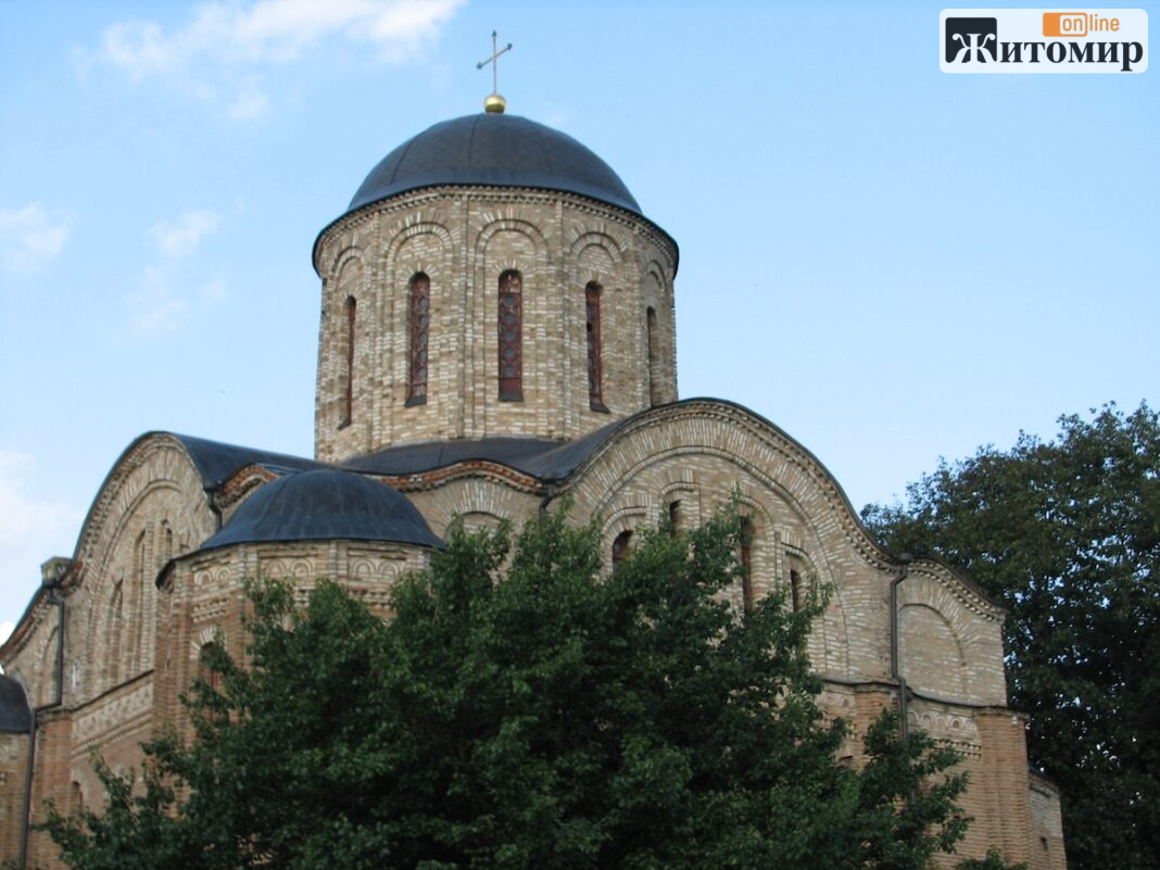 Василівська церква XII століття в Овручі