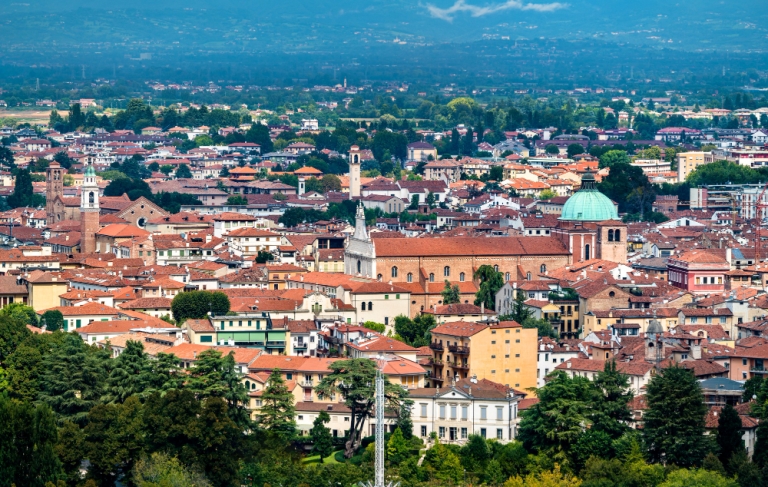 1654870542_cathedral-saint-mary-annunciation-vicenza-italy
