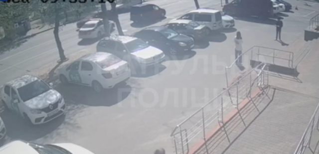 У Житомирі патрульні наздогнали водія Hyundai, який напідпитку скоїв ДТП У Житомирі патрульні наздогнали водія Hyundai, який напідпитку скоїв ДТП
