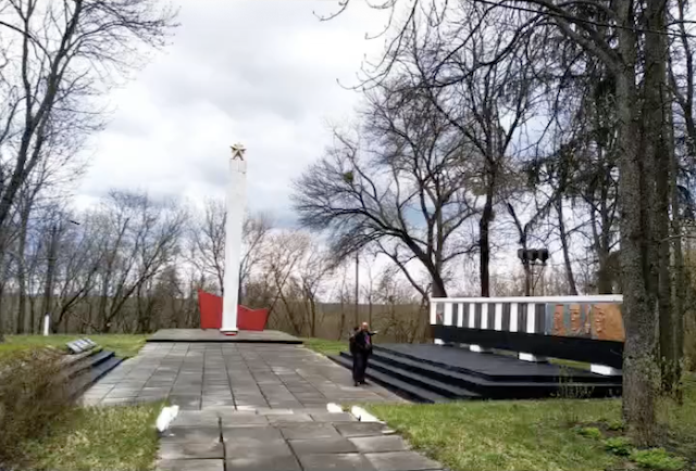 На Алеї Памʼяті в Чорнобилі встановили меморіальні плити з іменами ліквідаторів із Житомирщини На Алеї Памʼяті в Чорнобилі встановили меморіальні плити з іменами ліквідаторів із Житомирщини
