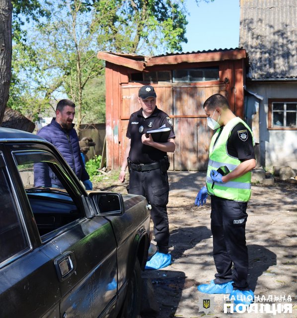 У місті на Житомирщині чоловік зарубав матір, а частини тіла хотів спалити У місті на Житомирщині чоловік зарубав матір, а частини тіла хотів спалити