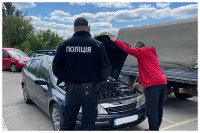У Бердичеві хотіли зареєструвати авто, яке рік було у розшуку в столиці У Бердичеві хотіли зареєструвати авто, яке рік було у розшуку в столиці