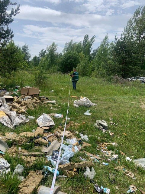 На території Житомира виявили стихійне сміттєзвалище. ФОТО
