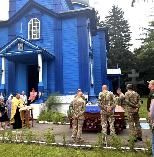 Бердичівщина провела в останню путь солдата Івана Шаповала Бердичівщина провела в останню путь солдата Івана Шаповала