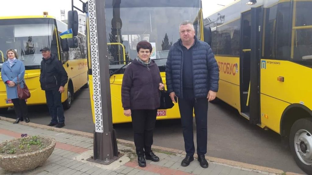Новий шкільний автобус отримали для Райгородоцької громади. ФОТО - Події. Джерело: Zhitomir-OnLine Новий шкільний автобус отримали для Райгородоцької громади. ФОТО - фото №