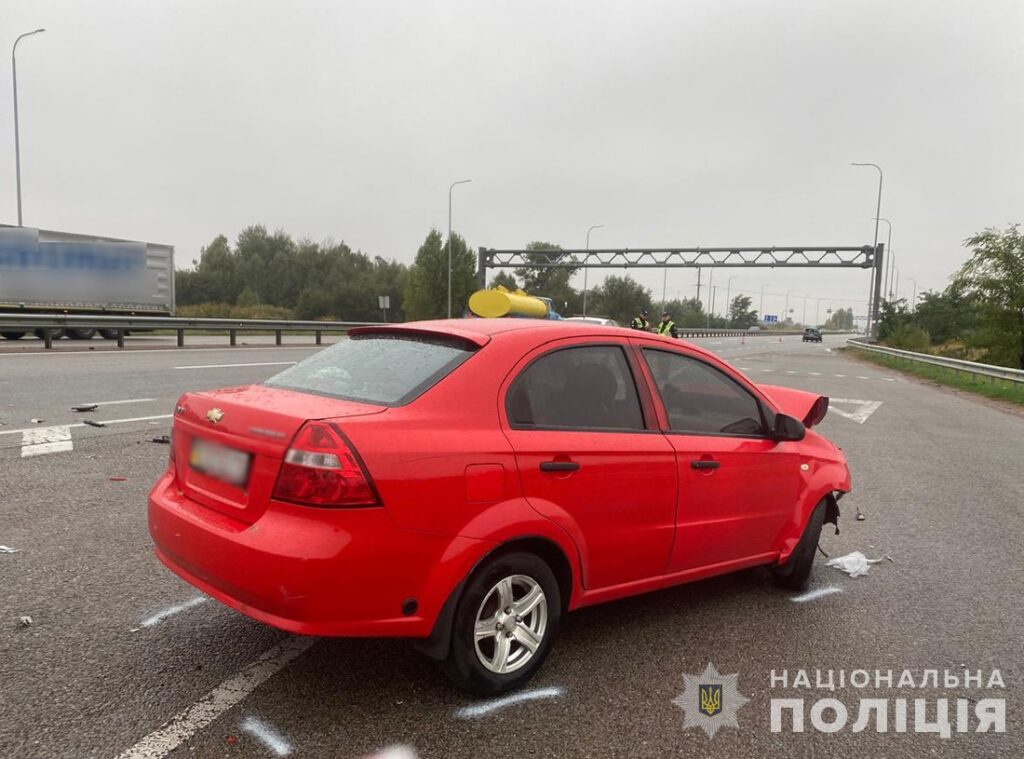 Подробиці ДТП на трасі в Житомирській області за участі ВАЗ та Chevrolet, є травмовані - фото №