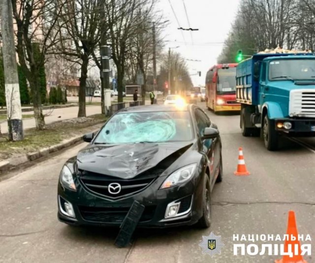 Поліція шукає свідків ранкової ДТП у Житомирі. ФОТО Поліція шукає свідків ранкової ДТП у Житомирі. ФОТО